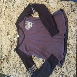 Women's Long Sleeve V Neck Tshirt